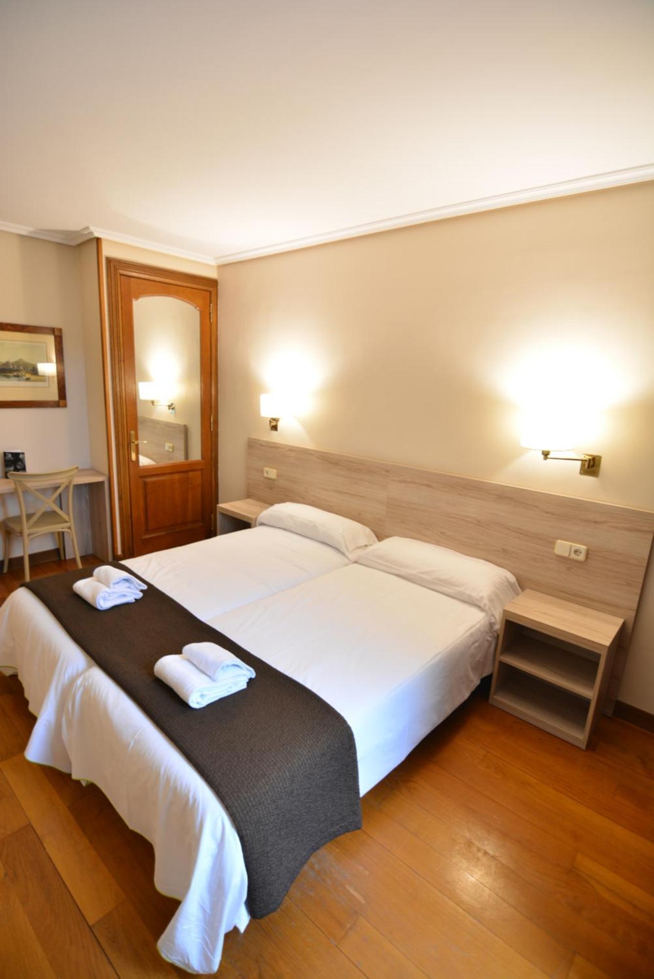 Hotel Rooms Ducay オリテ エクステリア 写真